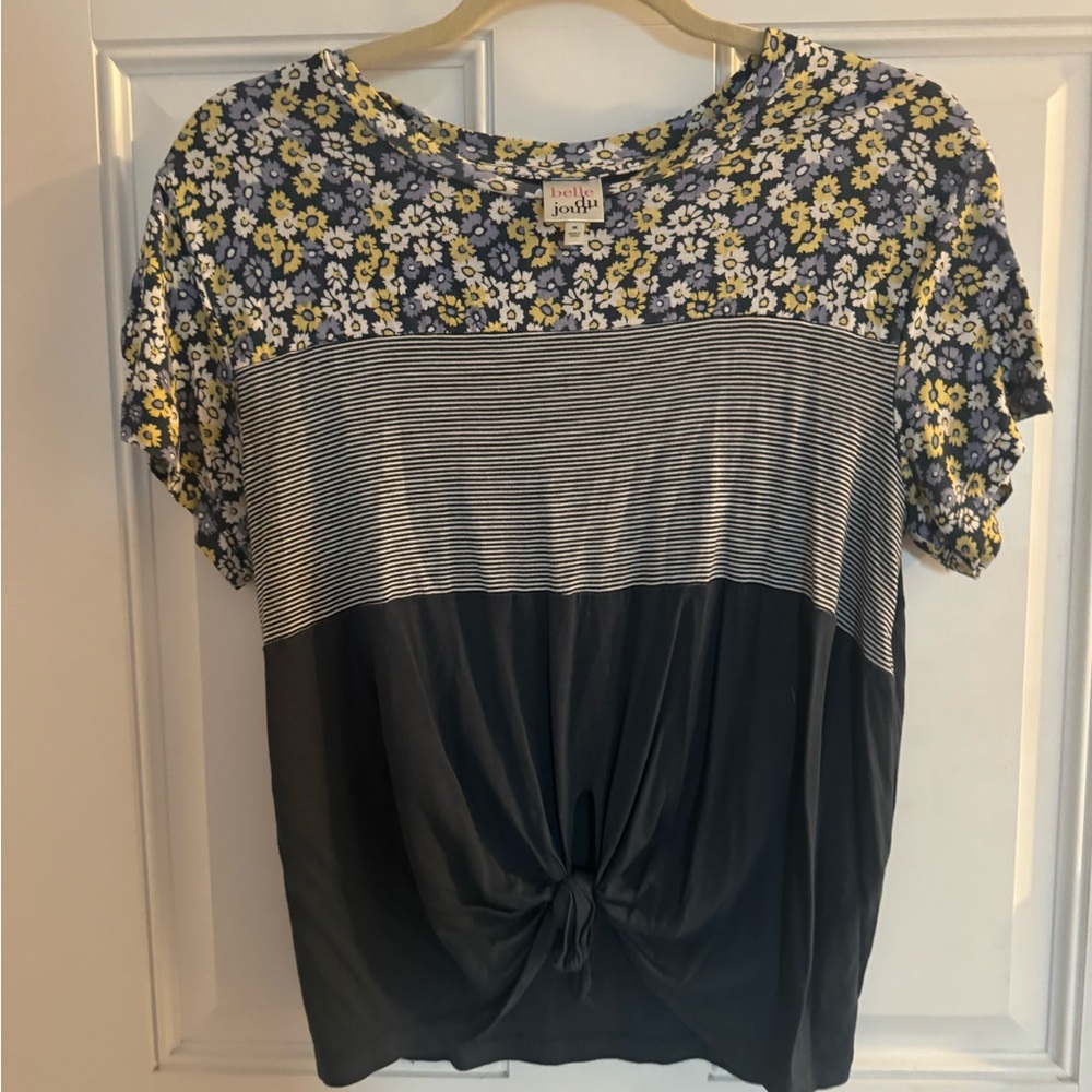 Medium Short floral sleeve shirt, Belle Du Jor brand, never worn